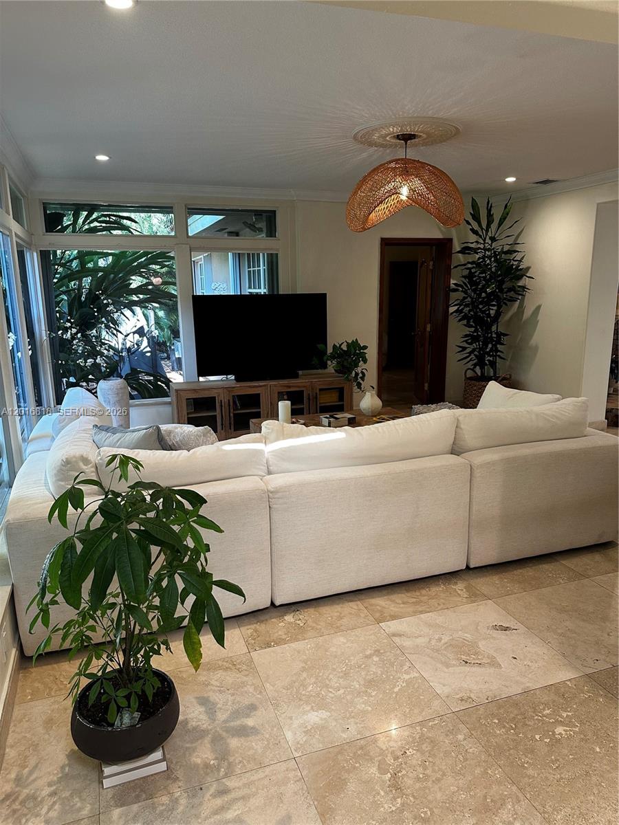 721 Saldano Ave Coral Gables, FL 33143