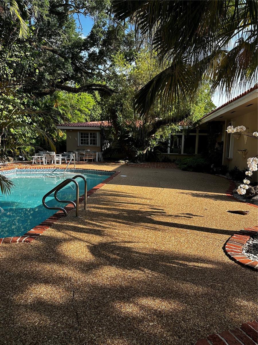 721 Saldano Ave Coral Gables, FL 33143