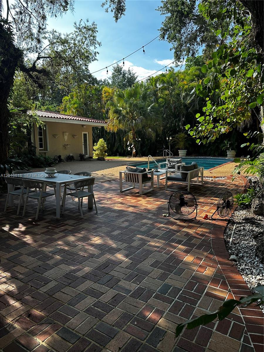 721 Saldano Ave Coral Gables, FL 33143