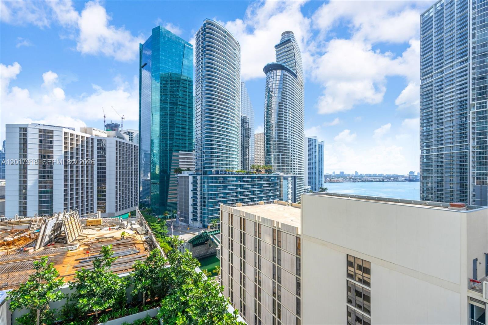 77 SE 5th #1601 Miami, FL 33131
