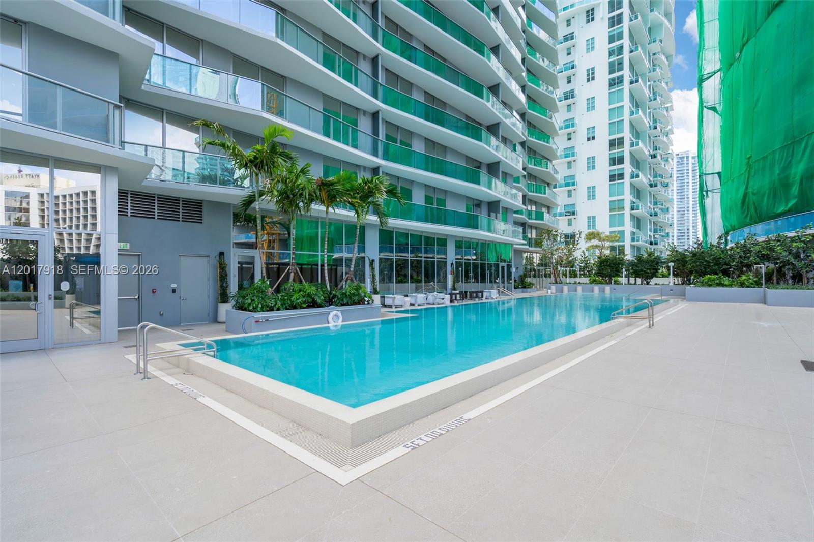 77 SE 5th #1601 Miami, FL 33131