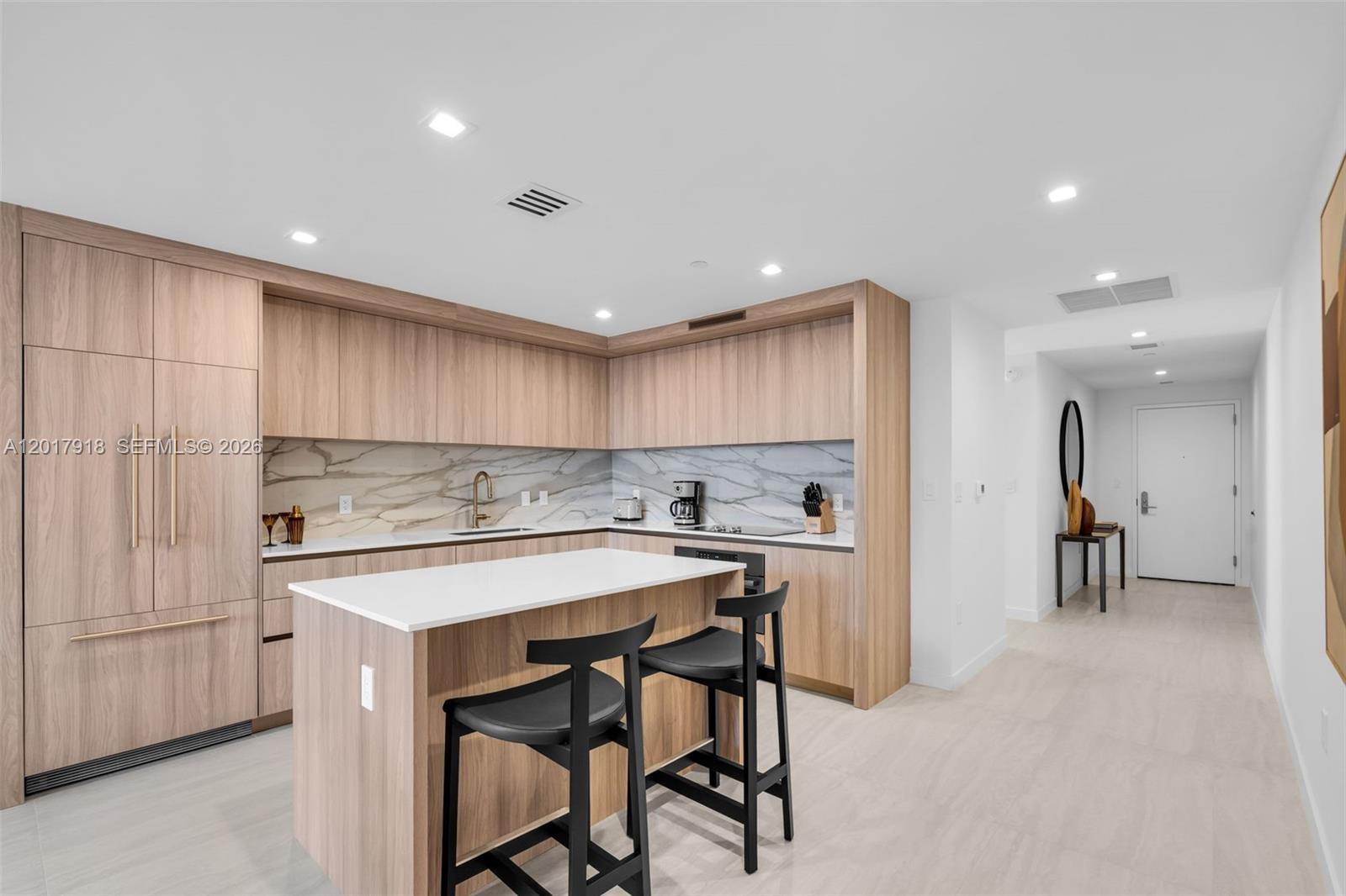 77 SE 5th #1601 Miami, FL 33131