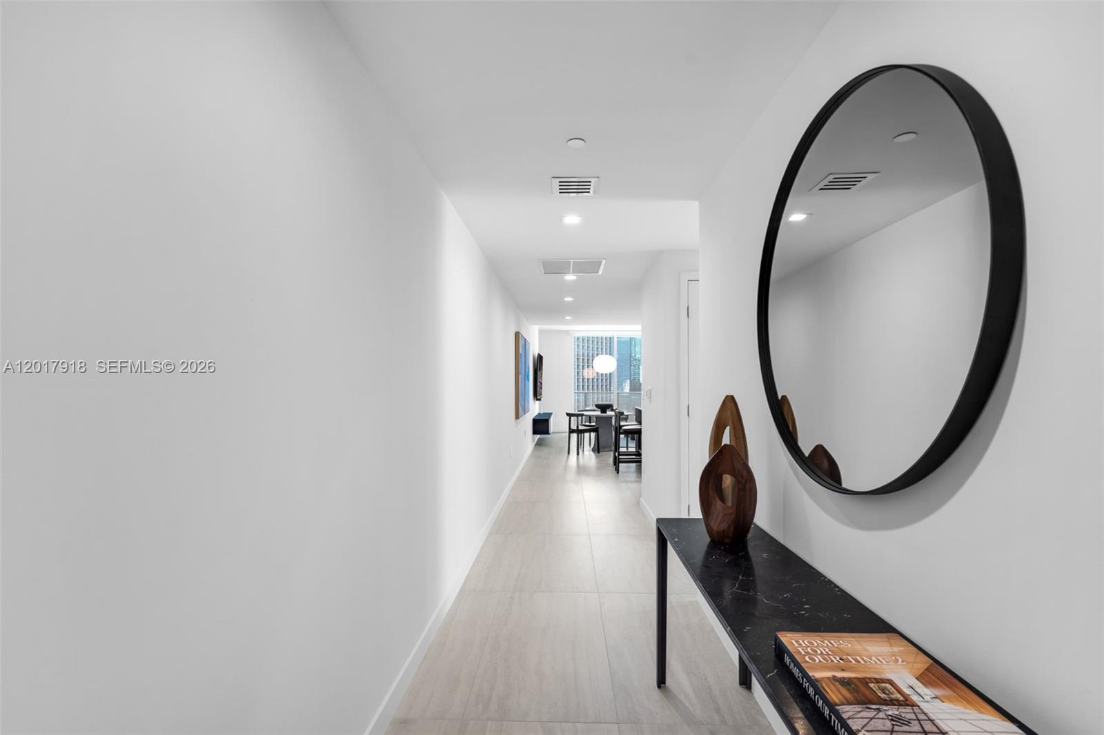 77 SE 5th #1601 Miami, FL 33131