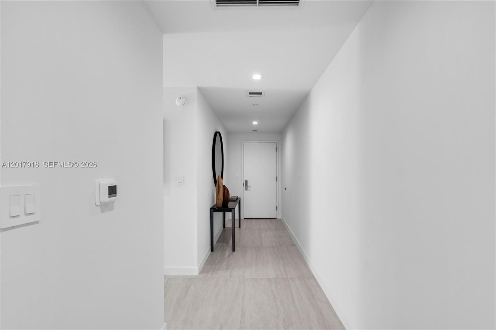 77 SE 5th #1601 Miami, FL 33131