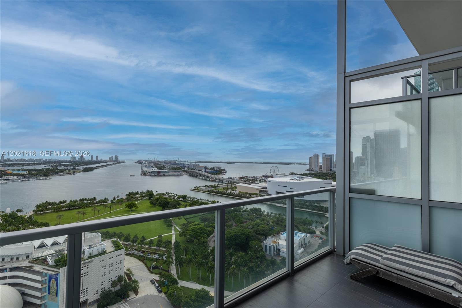 1100 Biscayne Blvd #2706 Miami, FL 33132