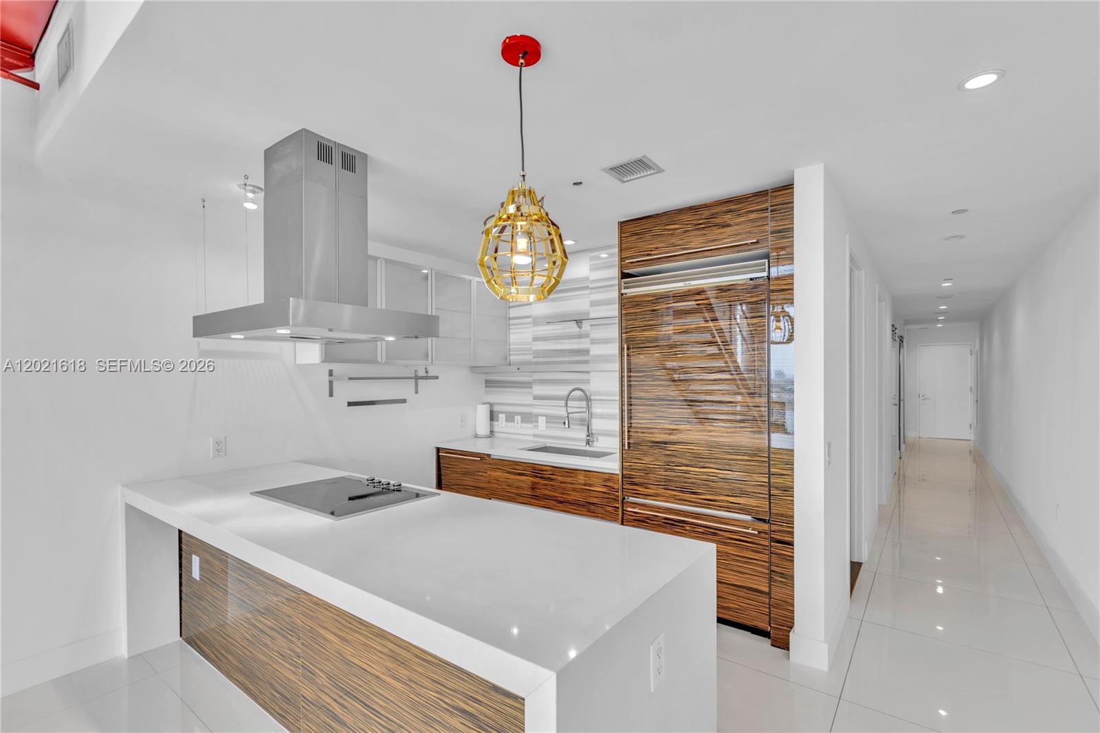 1100 Biscayne Blvd #2706 Miami, FL 33132
