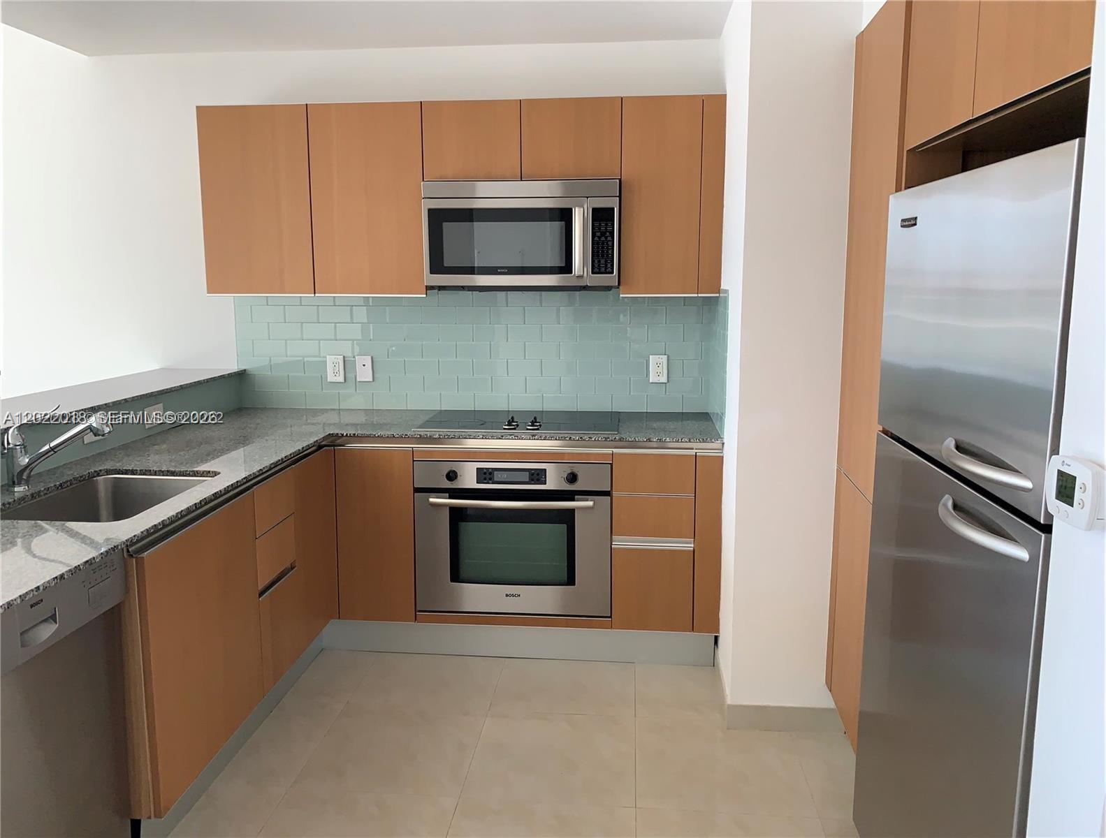 image 1060 Brickell - 10604