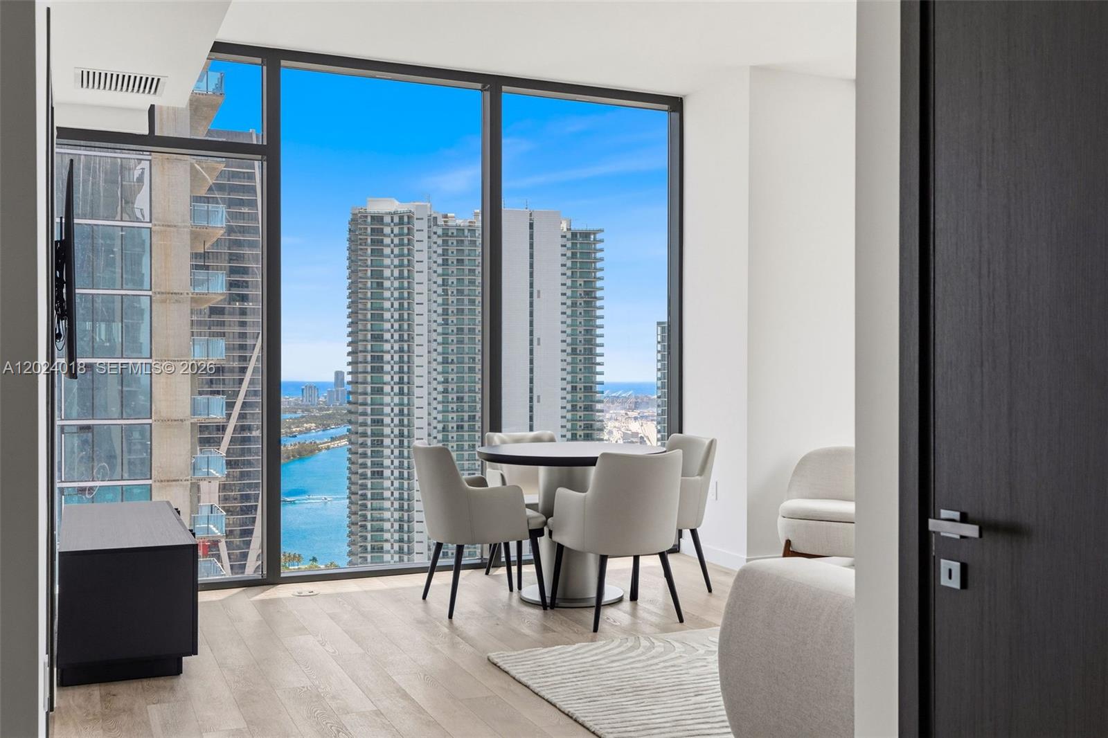 20 NE 11th 20th Ne 11th St #4504 Miami, FL 33132