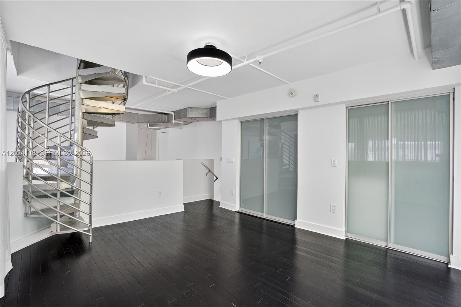900 4th St #6 Miami Beach, FL 33139