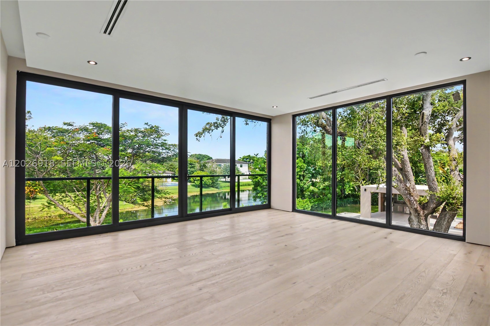 11920 SW 69th Ct Pinecrest, FL 33156