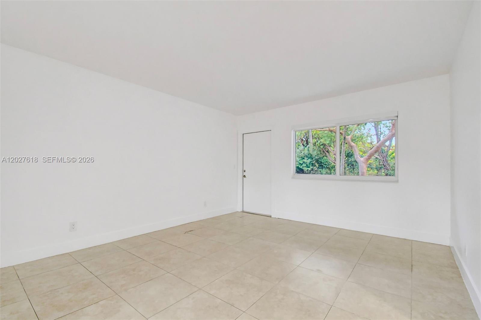 407 SE 9th Ct #1