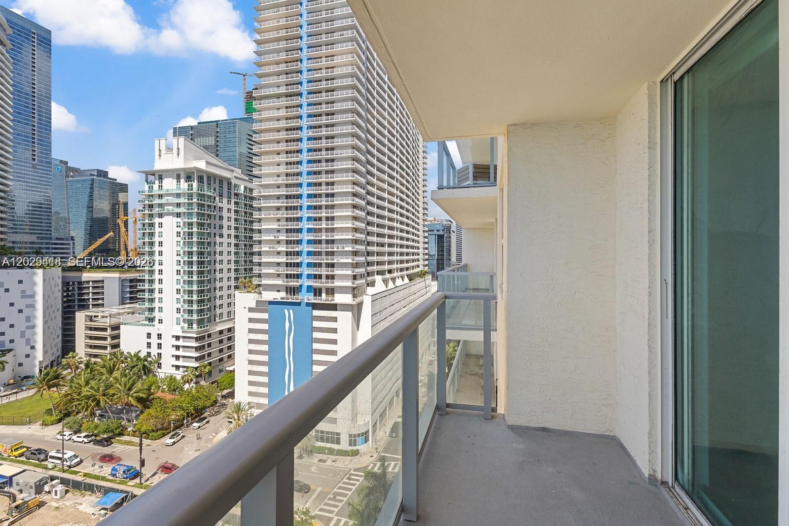 image The Mark on Brickell16