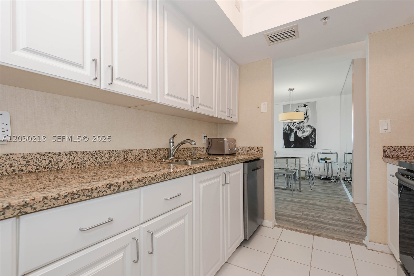 90 Alton Rd #607 Miami Beach, FL 33139