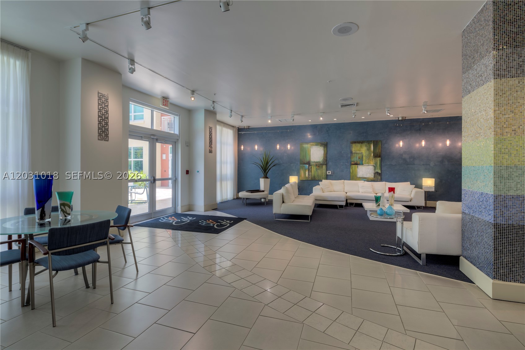 image Cite on the Bay East20