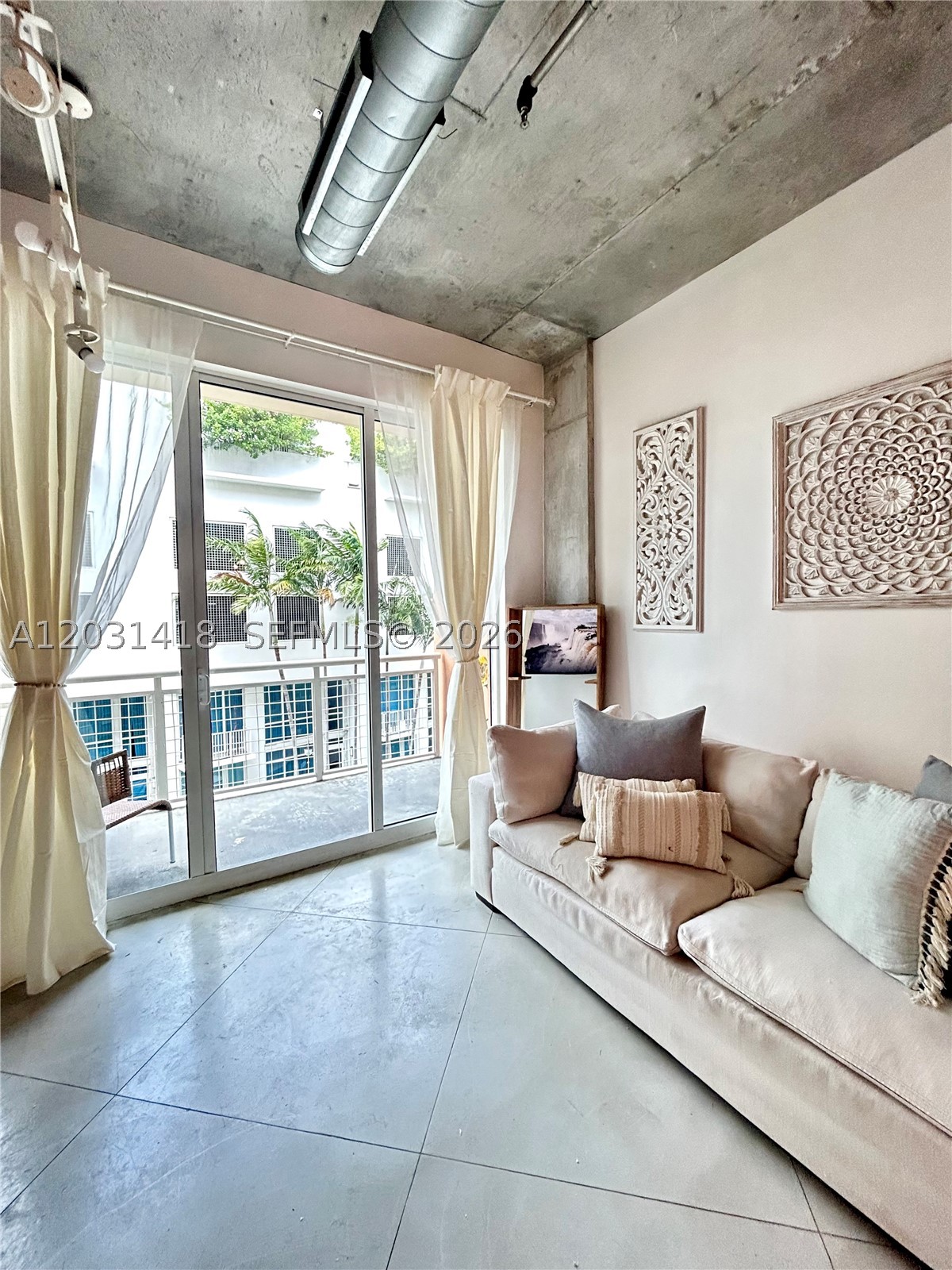 image Cite on the Bay West2