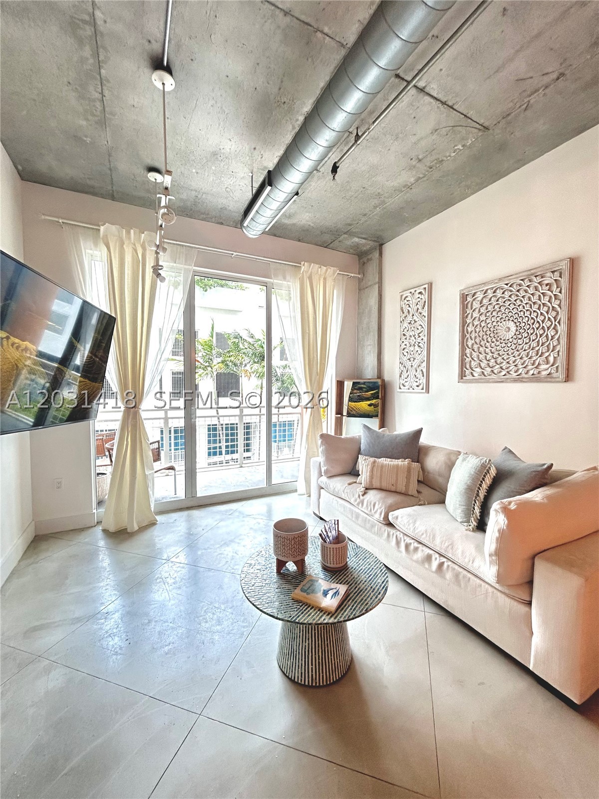 image Cite on the Bay West3