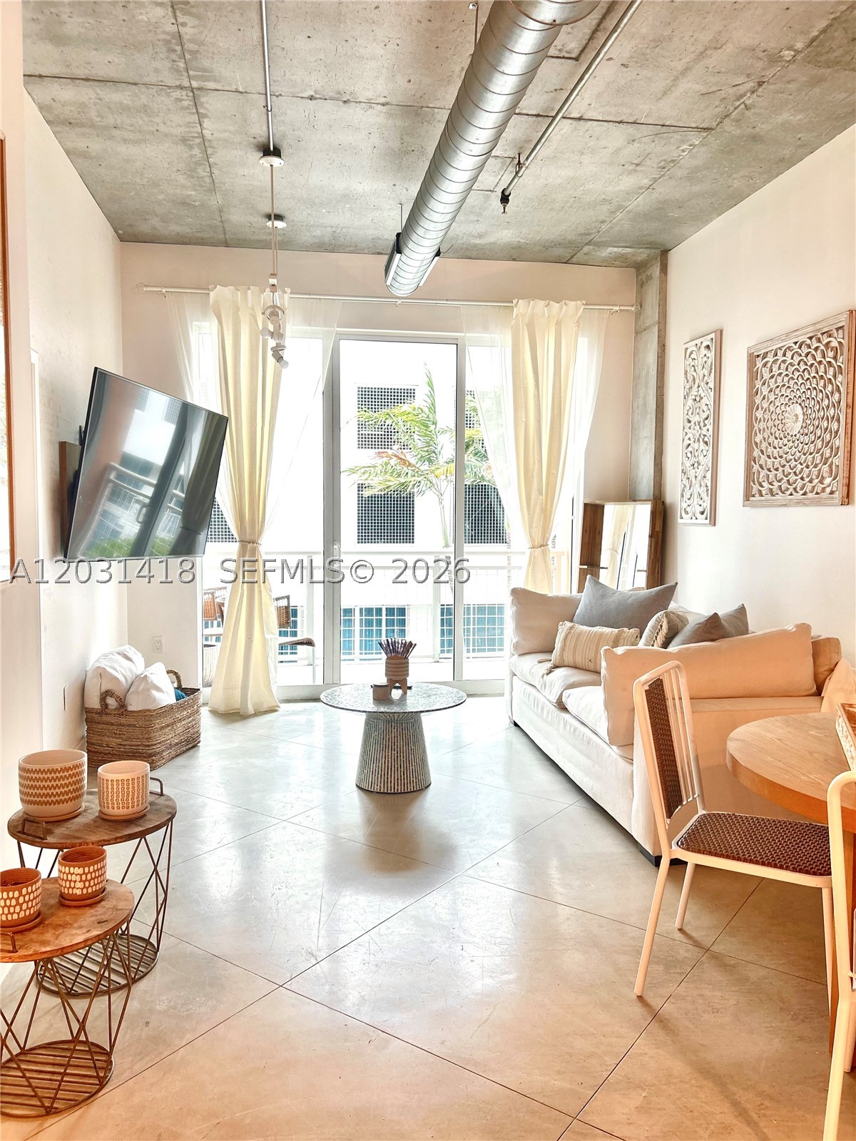 image Cite on the Bay West6
