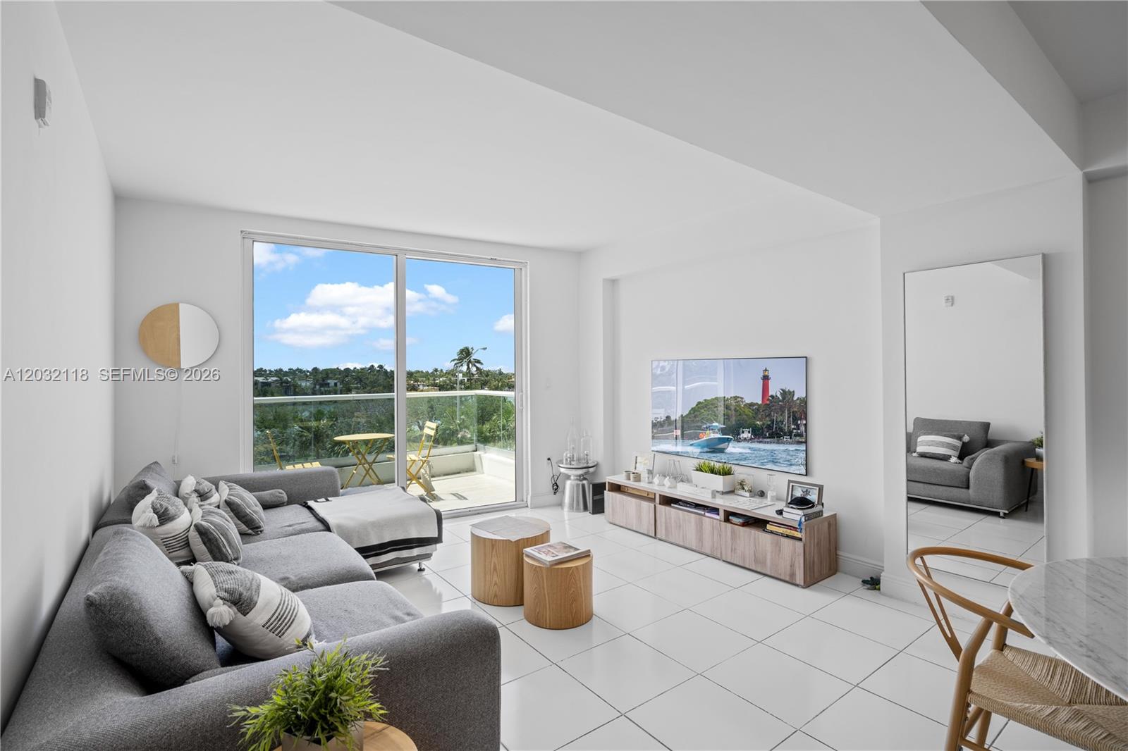 6362 Collins Ave #312