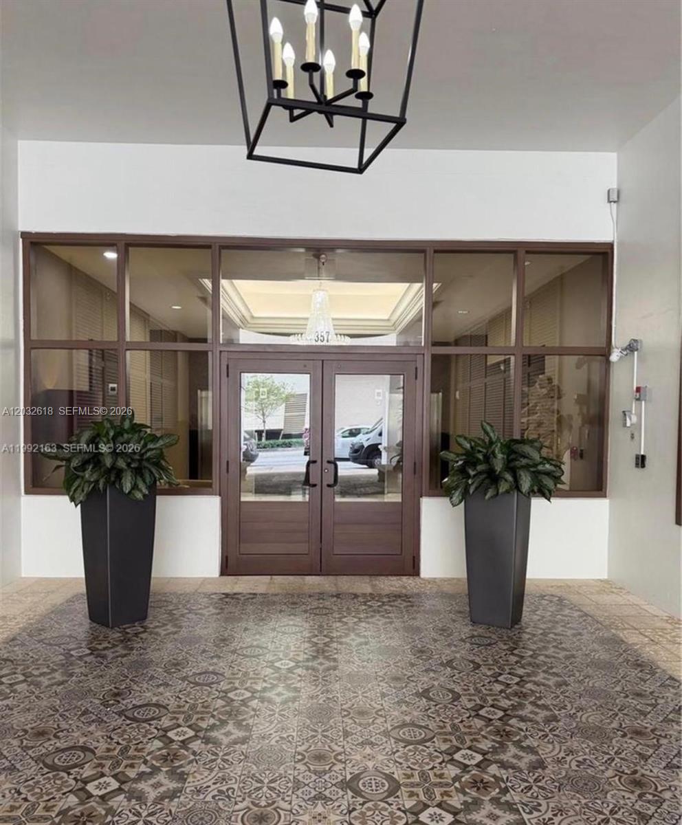 357 Almeria Ave #802 Coral Gables, FL 33134