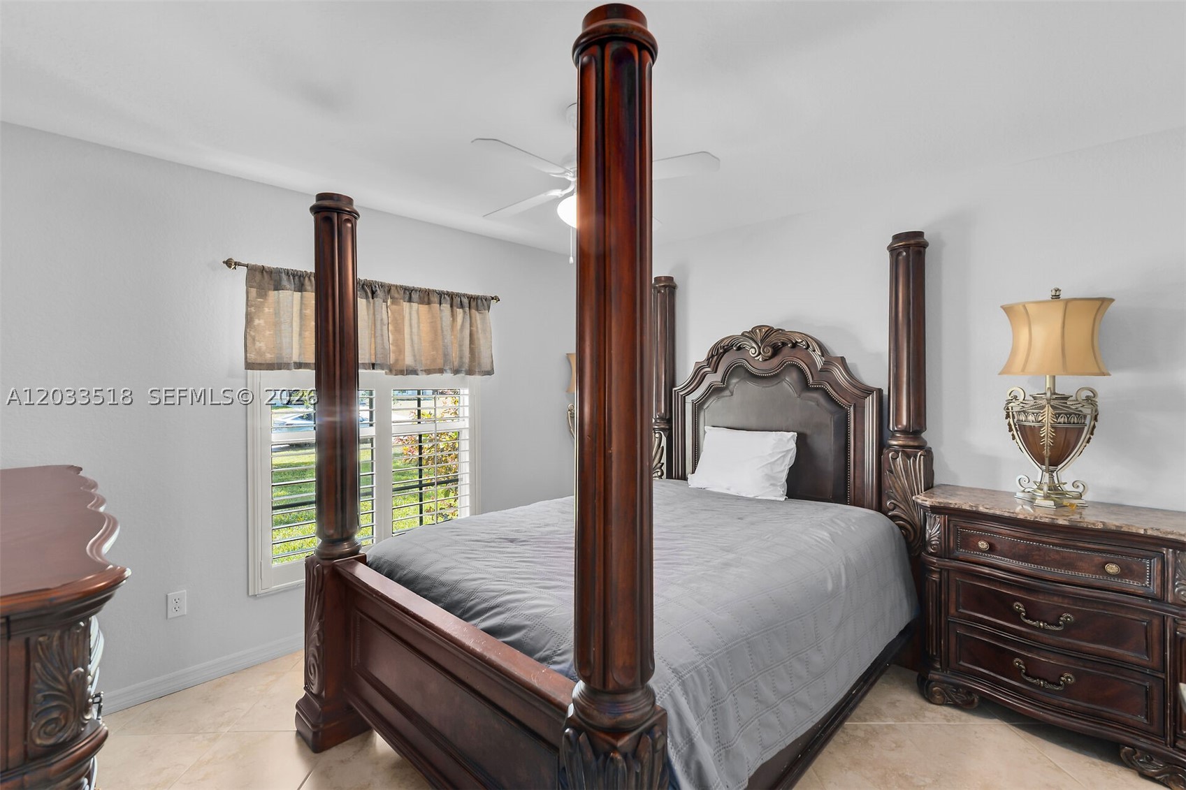 2009 SW 36th Ter Cape Coral, FL 33914