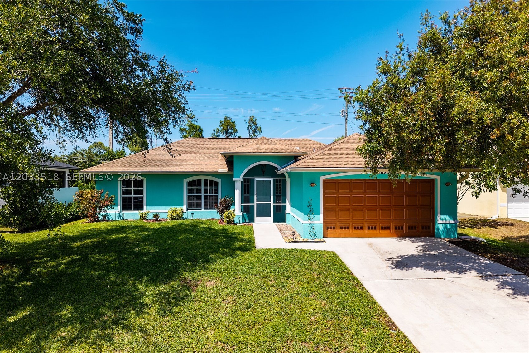 2009 SW 36th Ter Cape Coral, FL 33914