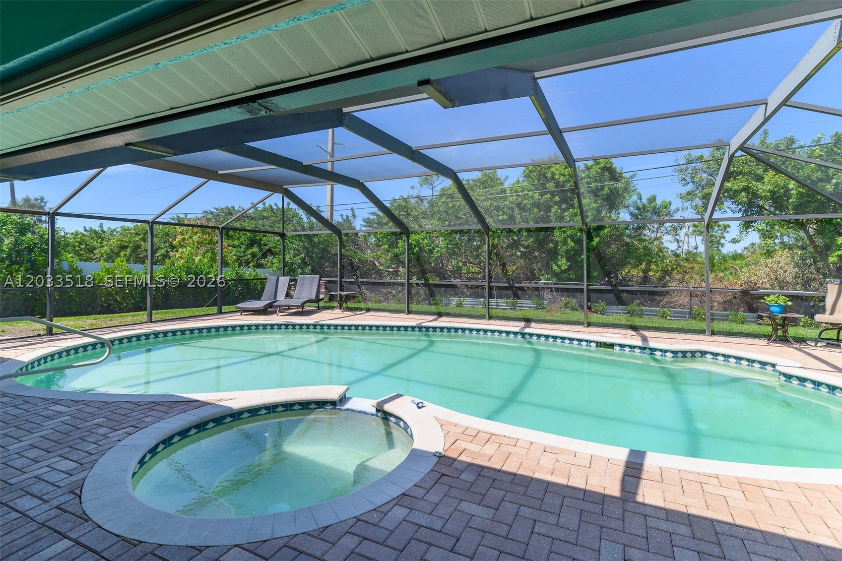 2009 SW 36th Ter Cape Coral, FL 33914