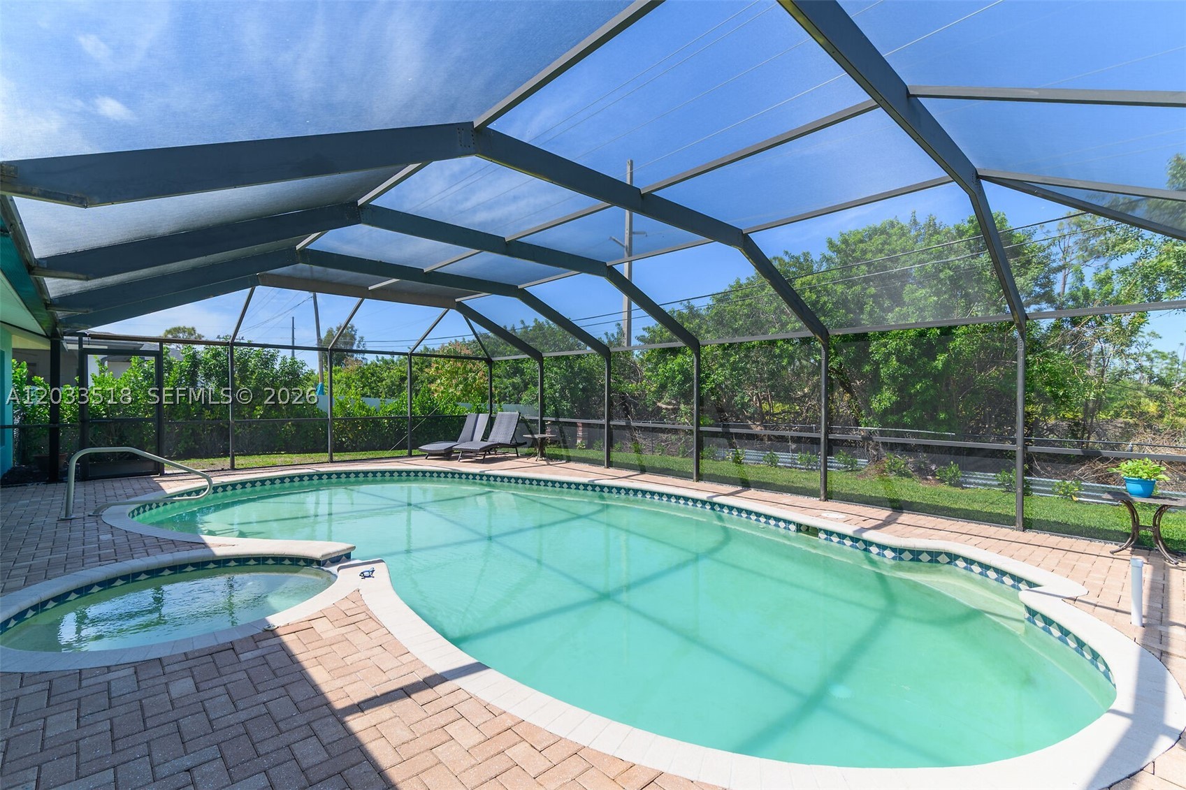 2009 SW 36th Ter Cape Coral, FL 33914