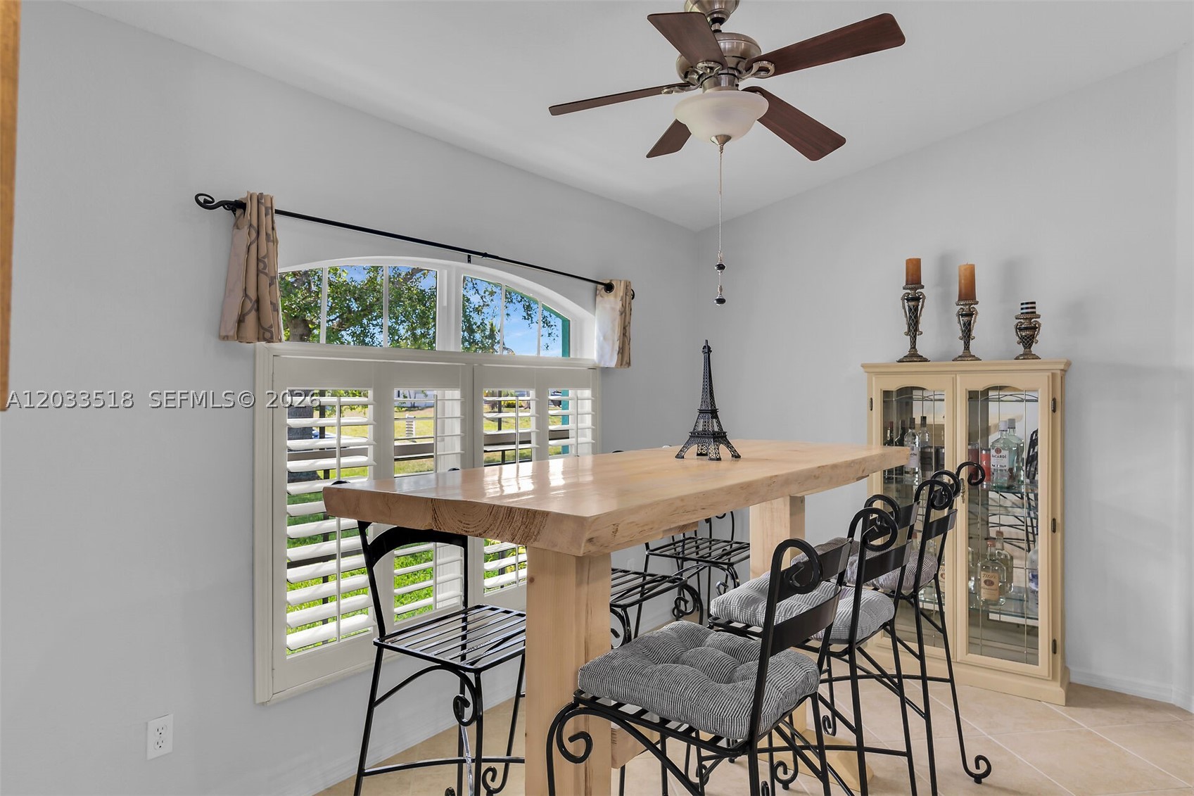 2009 SW 36th Ter Cape Coral, FL 33914