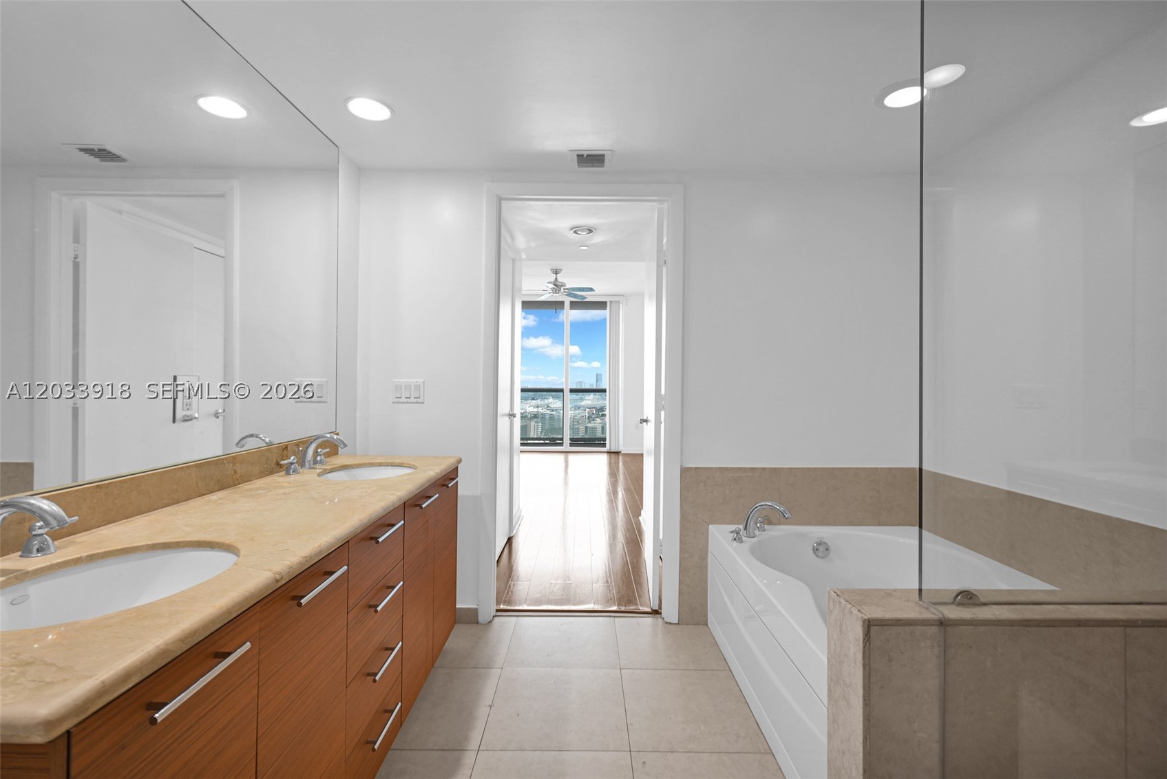 image 50 Biscayne29