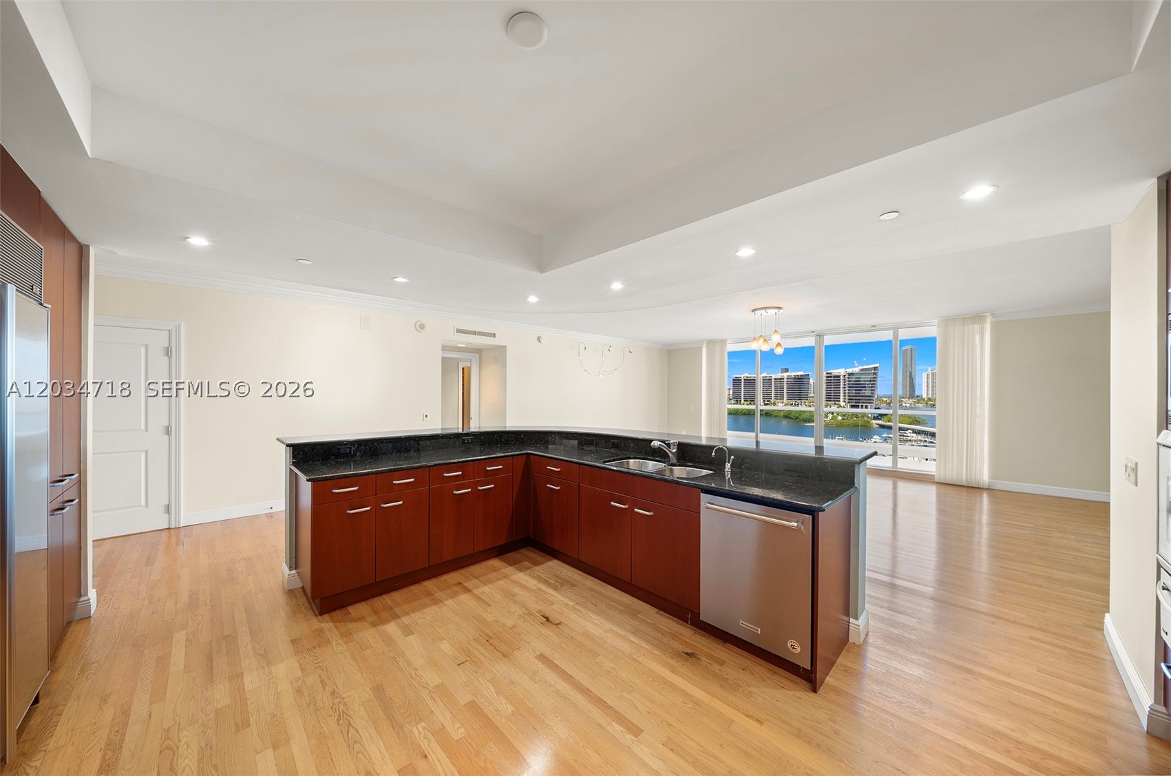 6000 Island Blvd #1002 Aventura, FL 33160