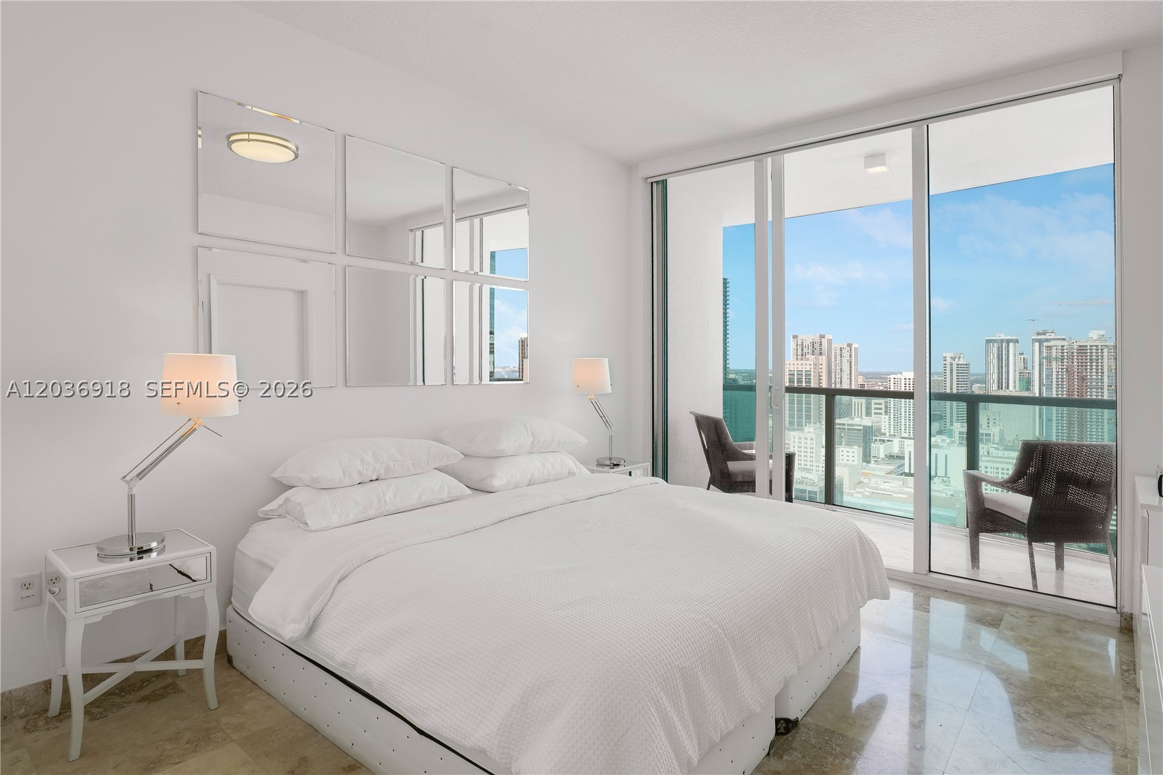 image Brickell on the River North11