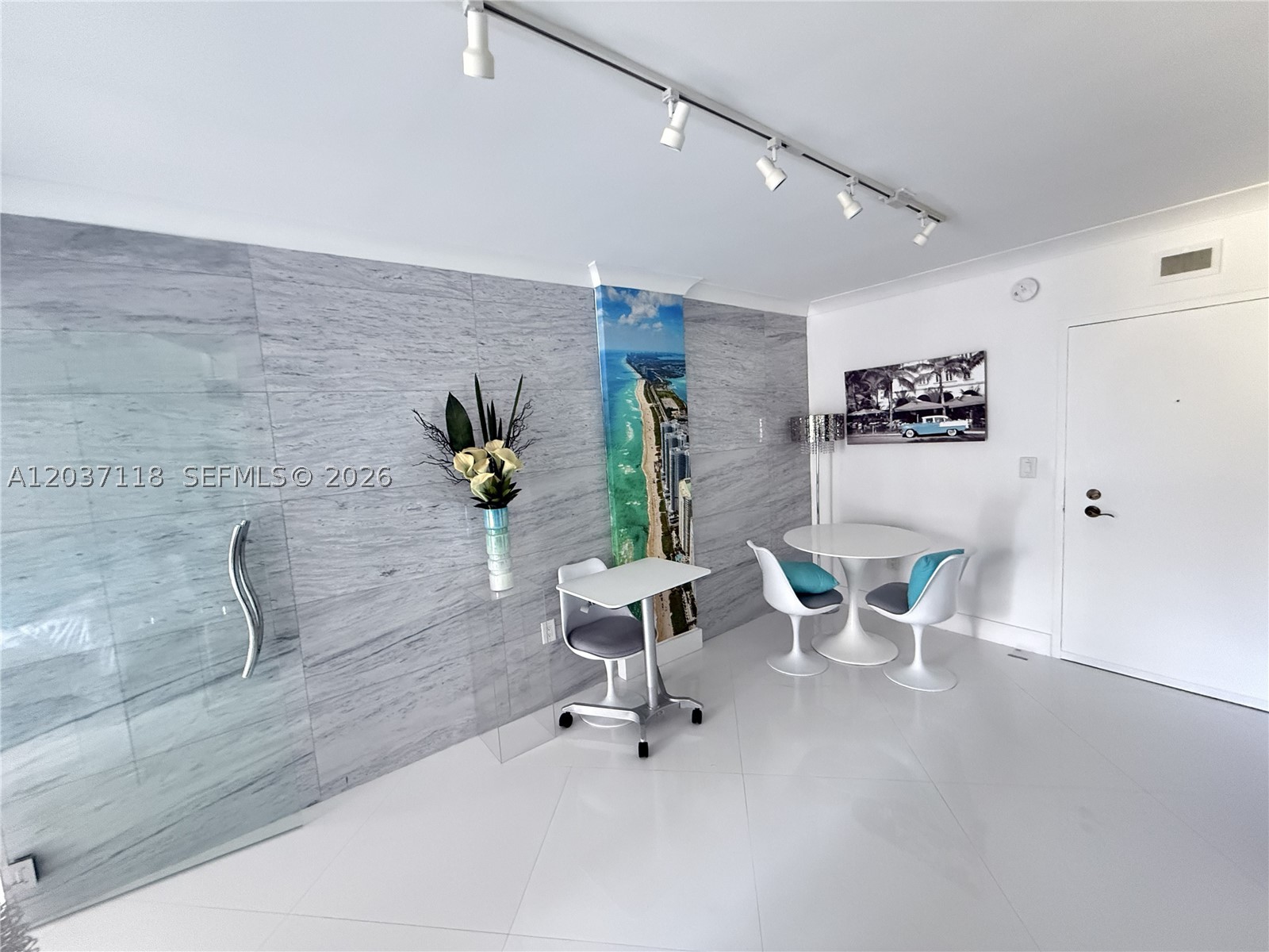 800 West Ave #605