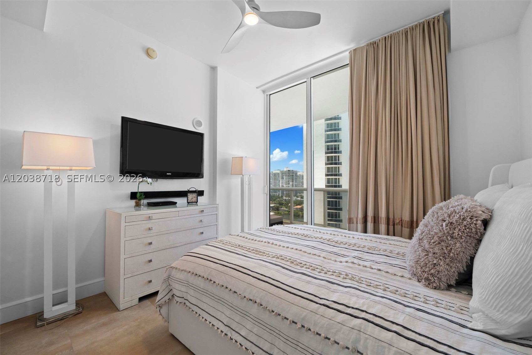image Trump Tower II24
