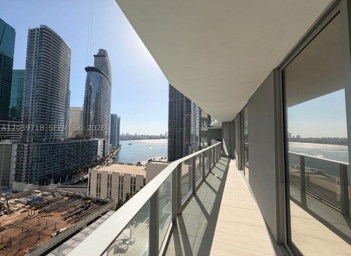 77 SE 5th St #1903 Miami, FL 33131