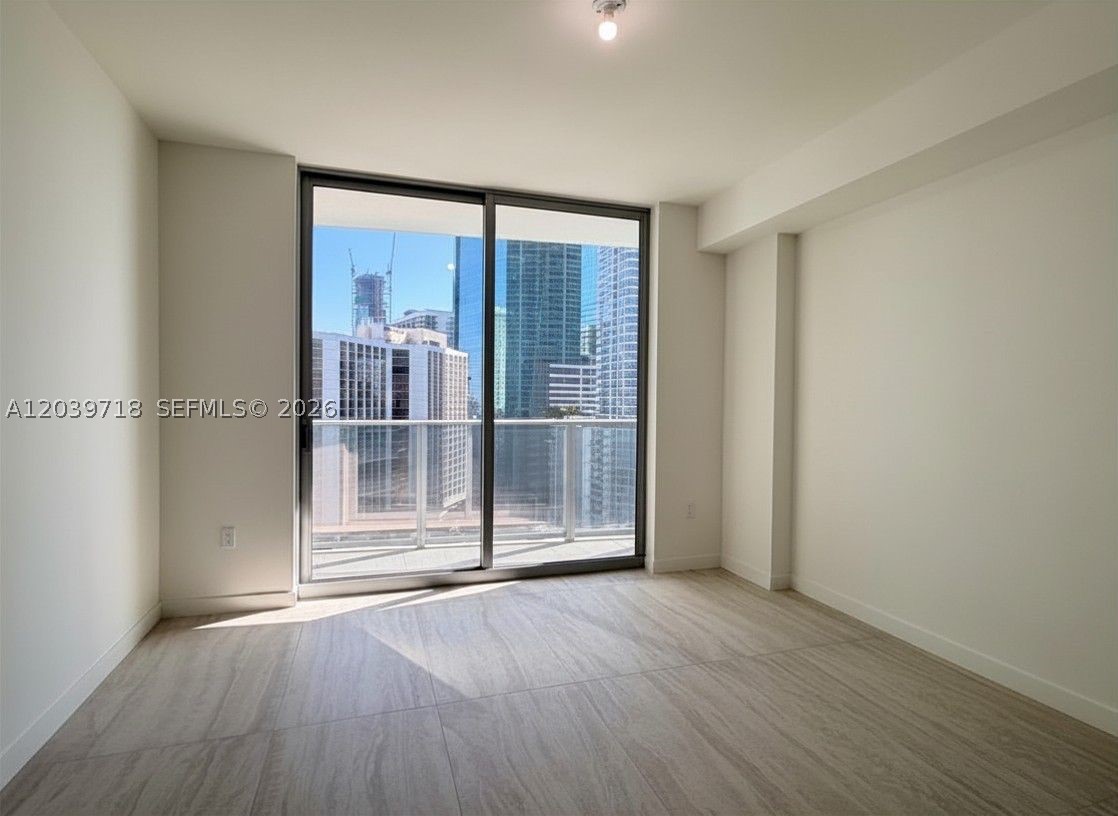 77 SE 5th St #1903 Miami, FL 33131