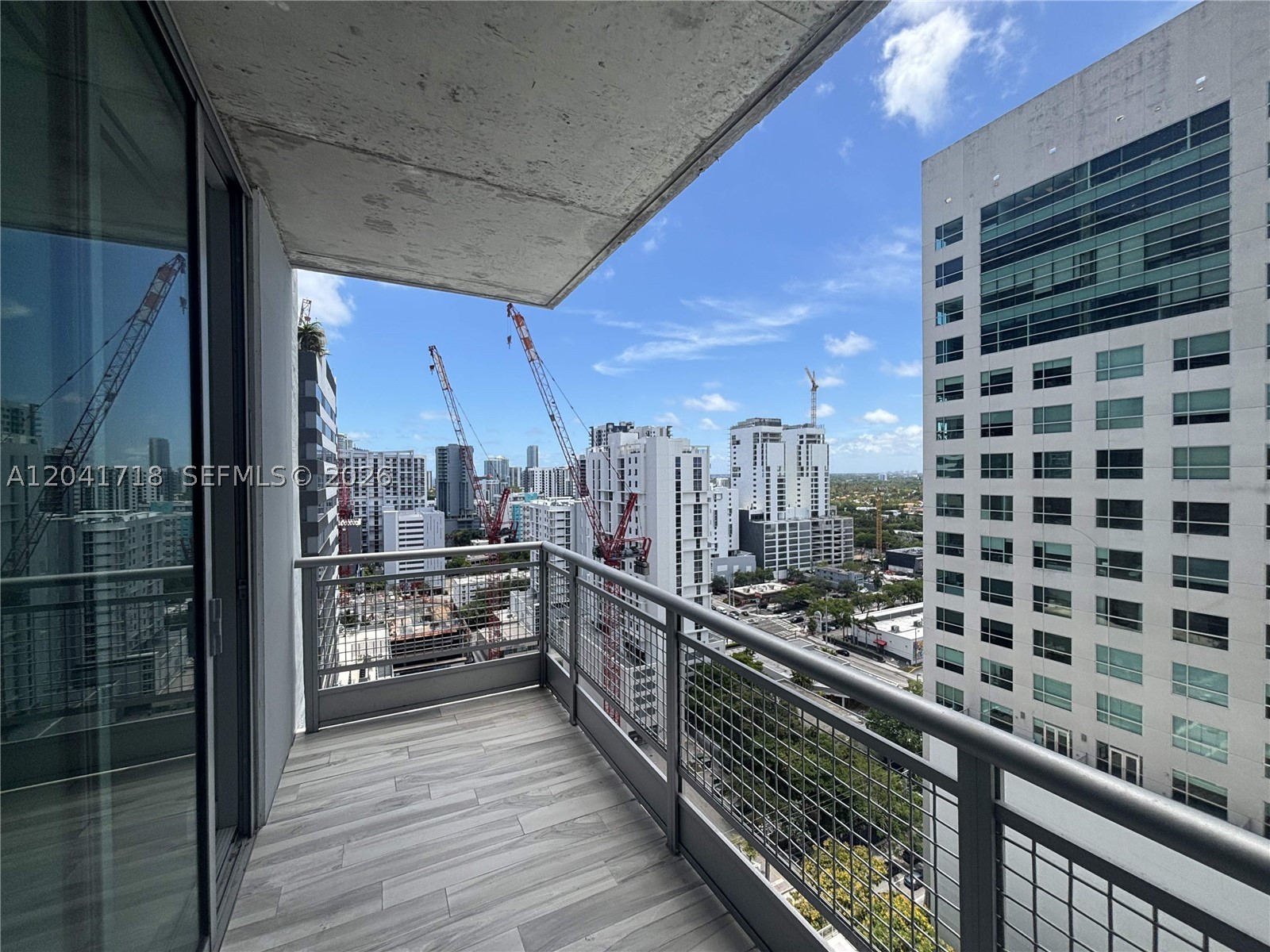 690 SW 1st Ct #2124 Miami, FL 33130