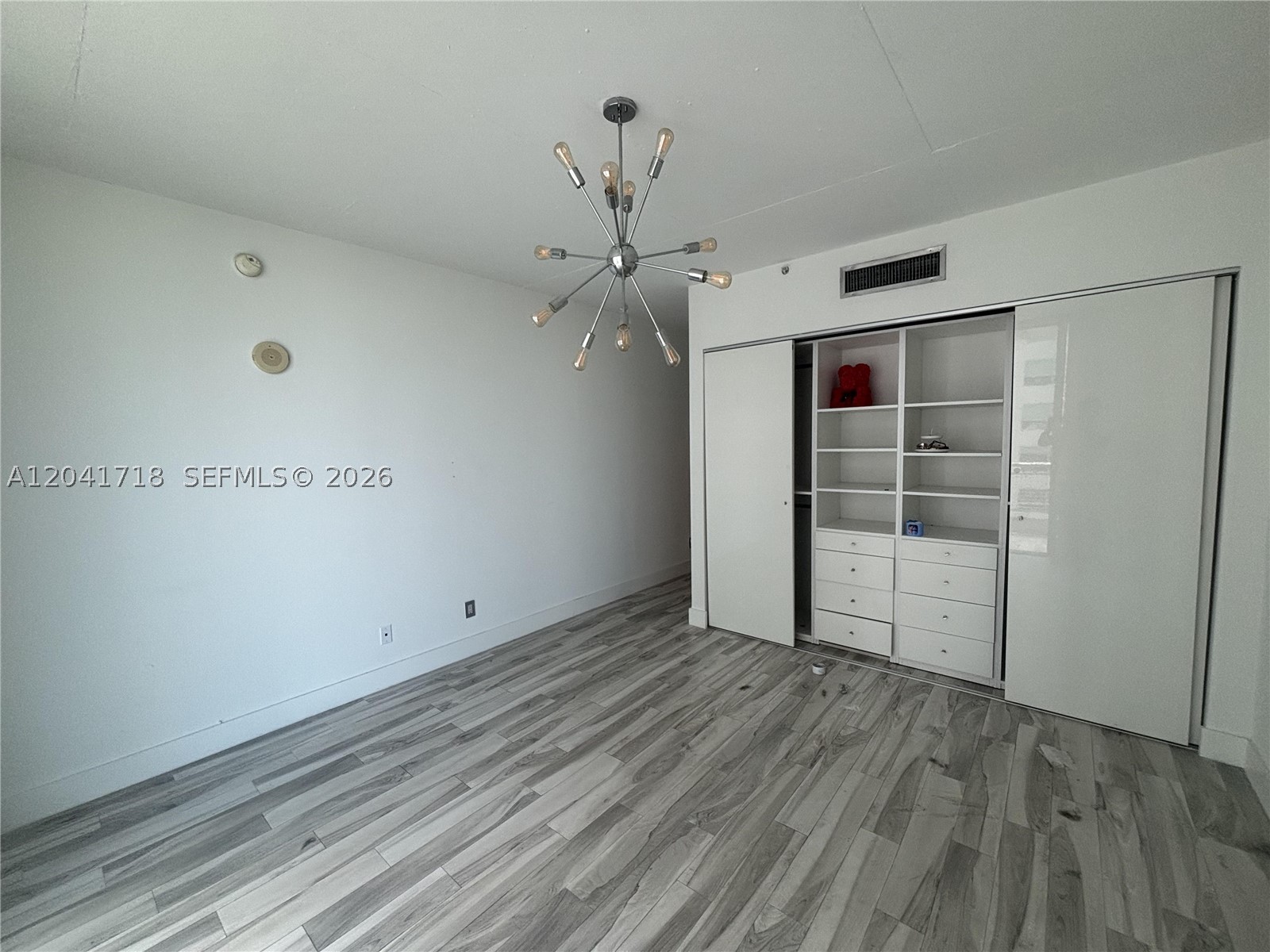 690 SW 1st Ct #2124 Miami, FL 33130