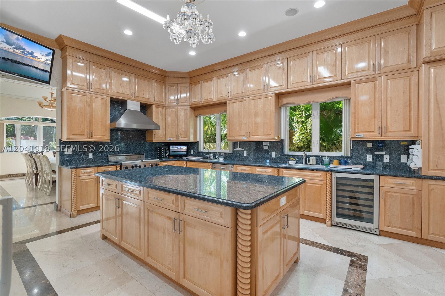 3765 Prairie Ave #3765 Miami Beach, FL 33140