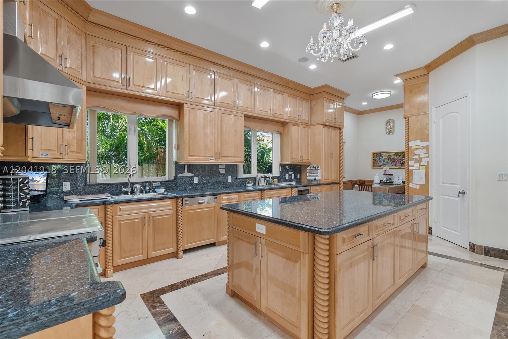 3765 Prairie Ave #3765 Miami Beach, FL 33140