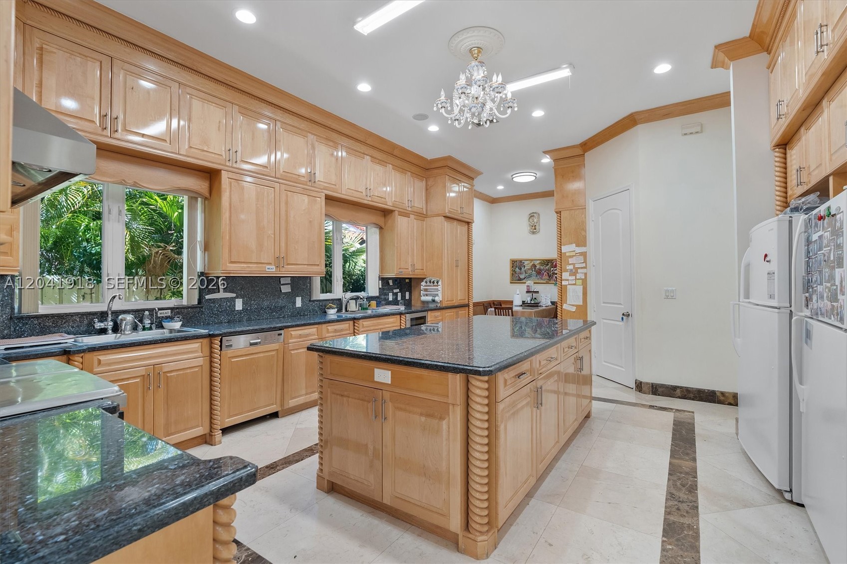 3765 Prairie Ave #3765 Miami Beach, FL 33140