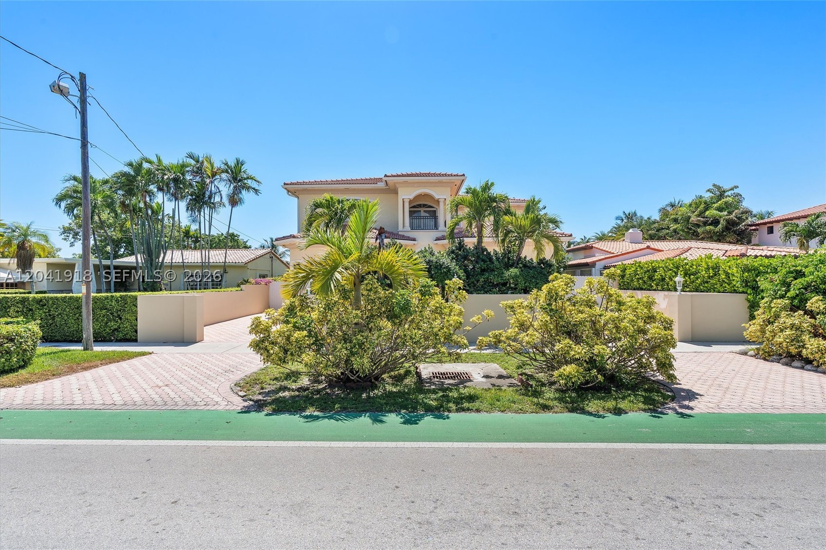 3765 Prairie Ave #3765 Miami Beach, FL 33140