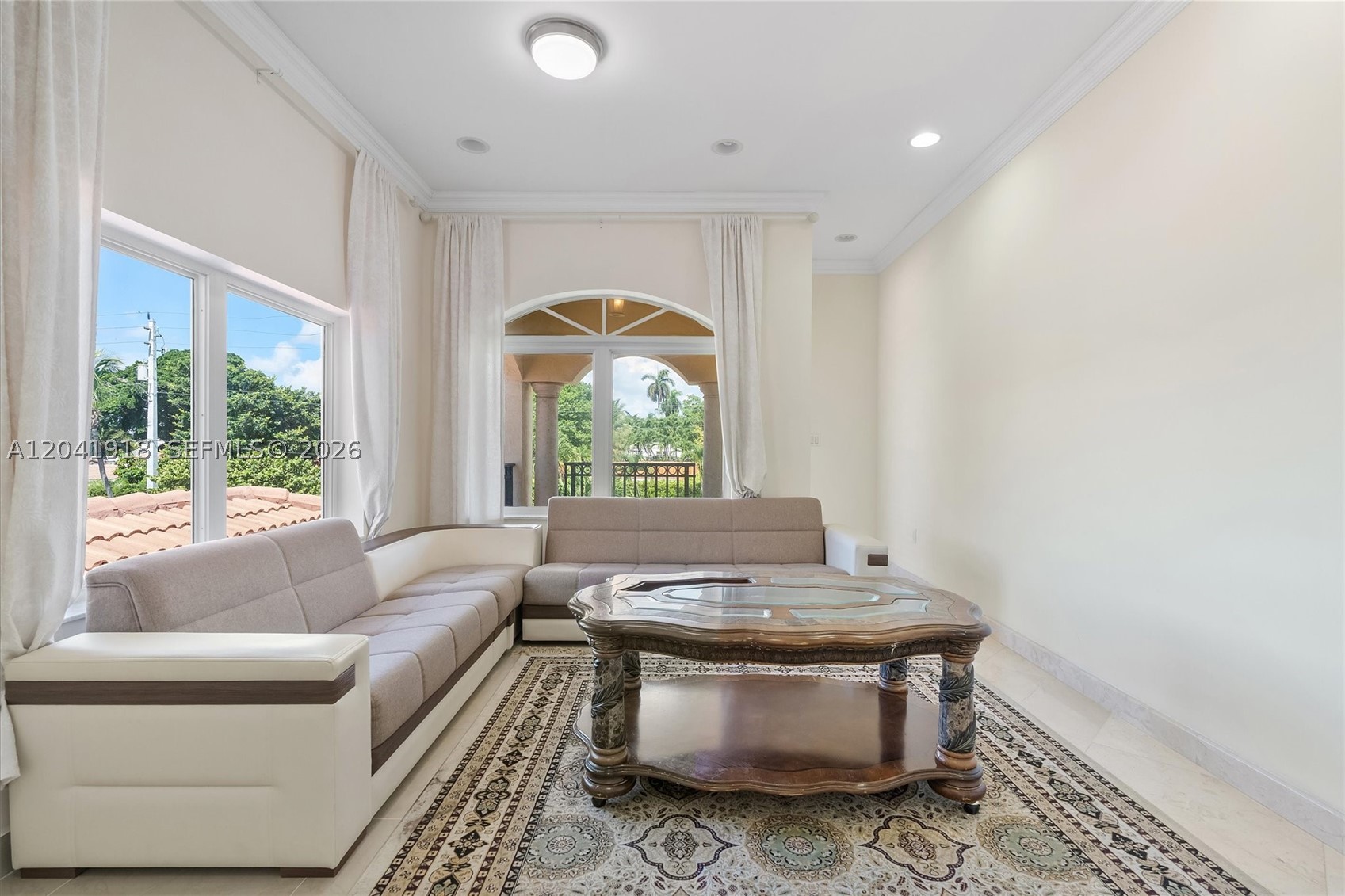 3765 Prairie Ave #3765 Miami Beach, FL 33140
