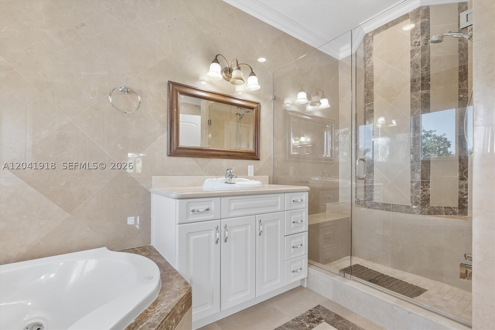 3765 Prairie Ave #3765 Miami Beach, FL 33140