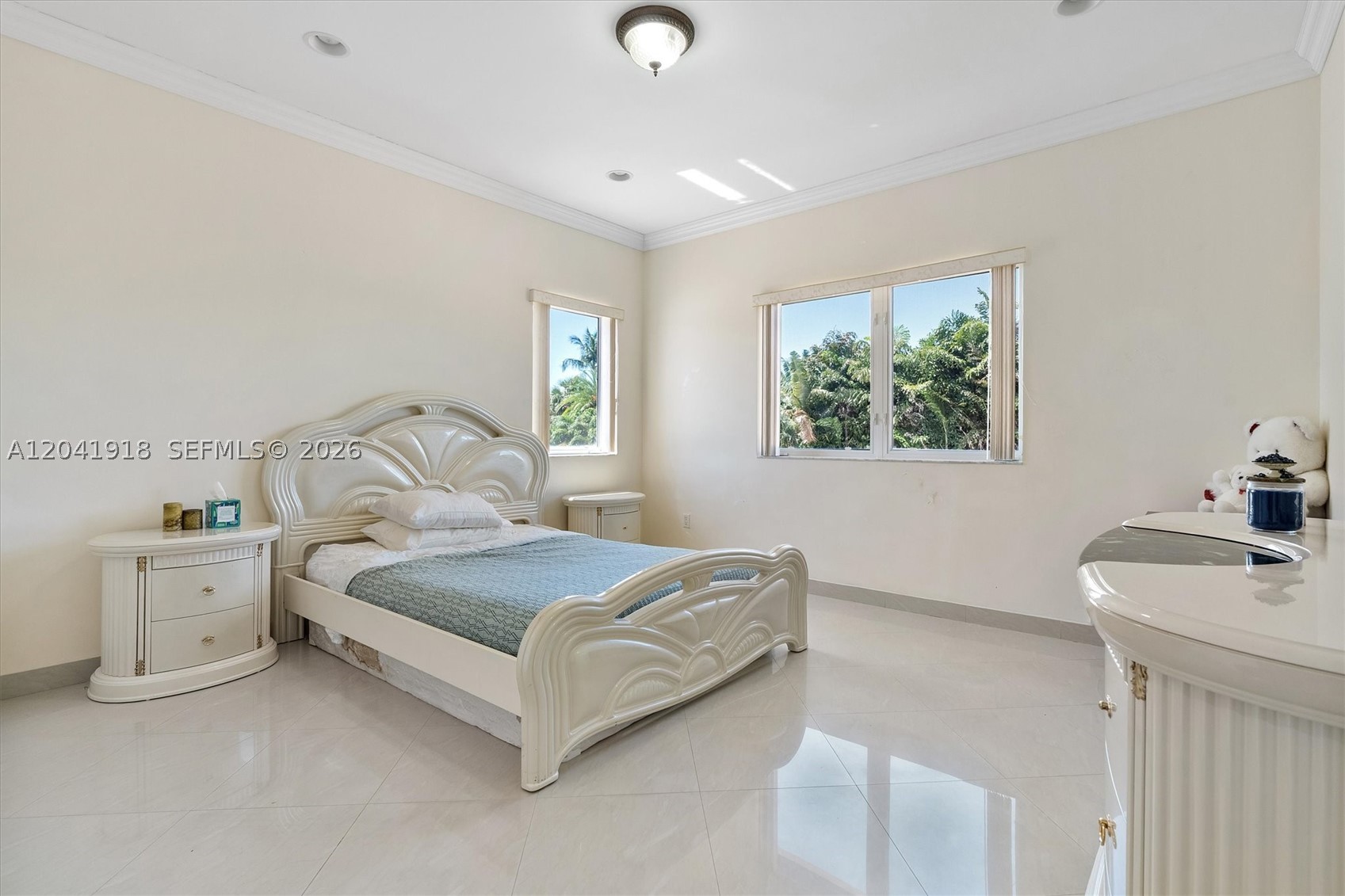 3765 Prairie Ave #3765 Miami Beach, FL 33140