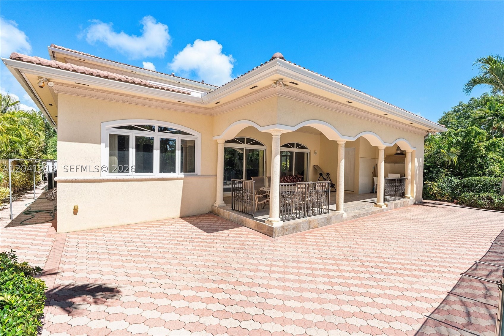 3765 Prairie Ave #3765 Miami Beach, FL 33140