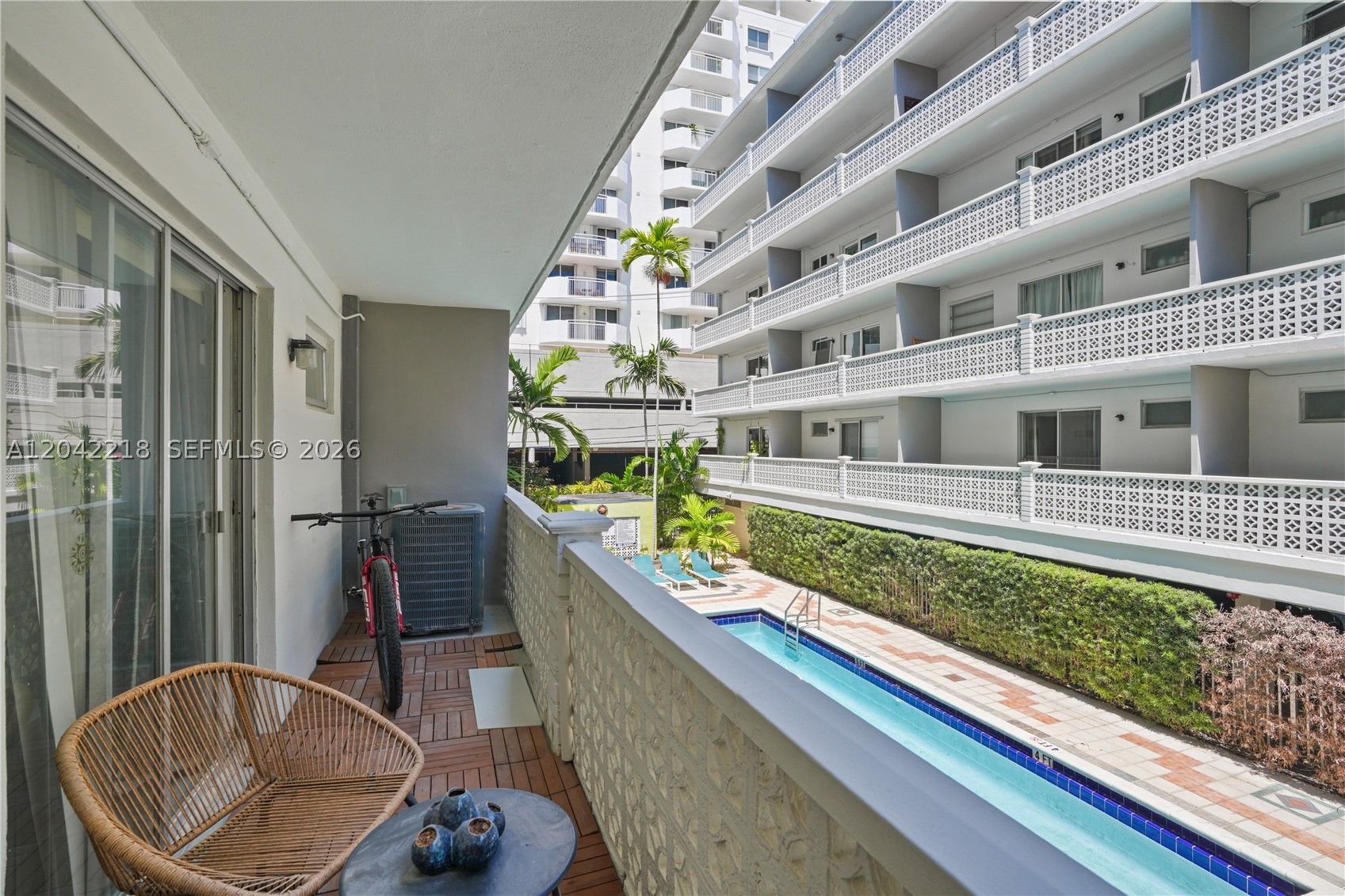 1614 West Ave #203 Miami Beach, FL 33139