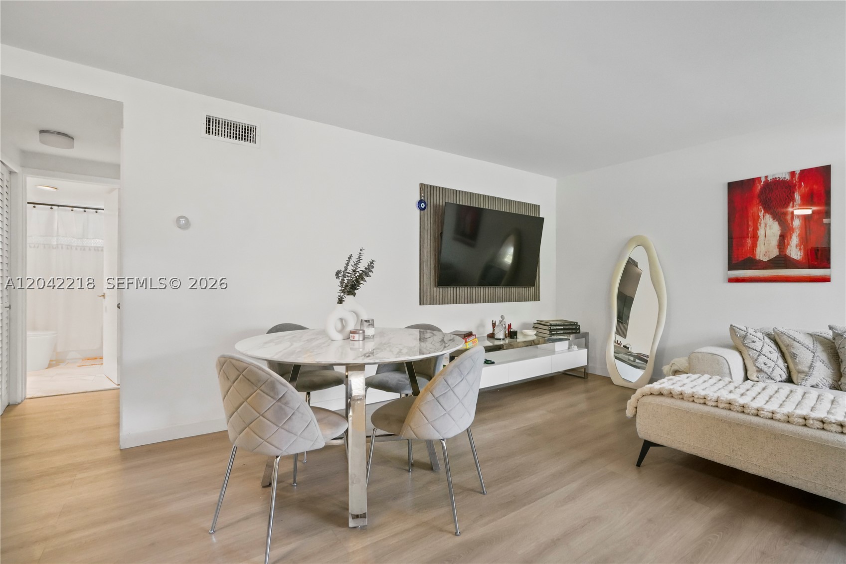 1614 West Ave #203 Miami Beach, FL 33139