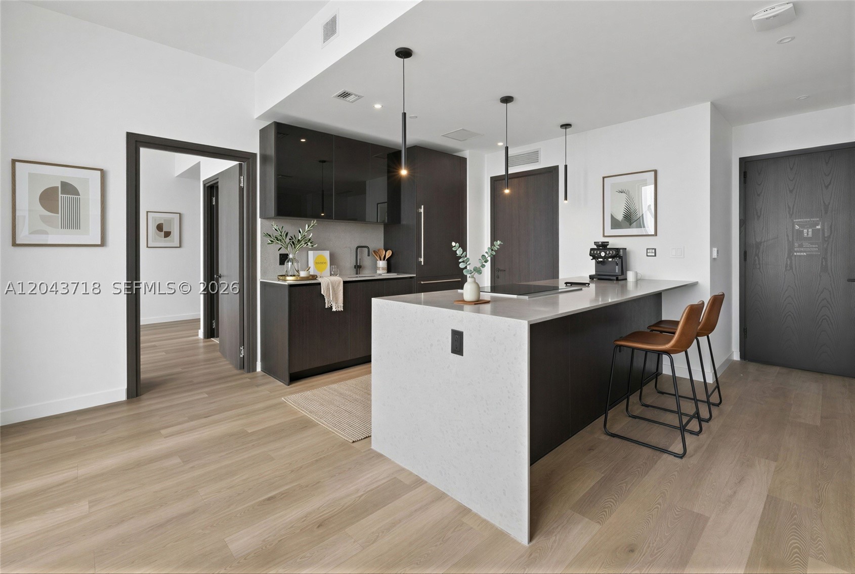 20 NE 11th #4701 Miami, FL 33132