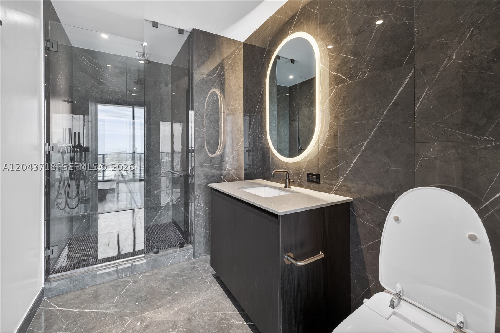 20 NE 11th #4701 Miami, FL 33132