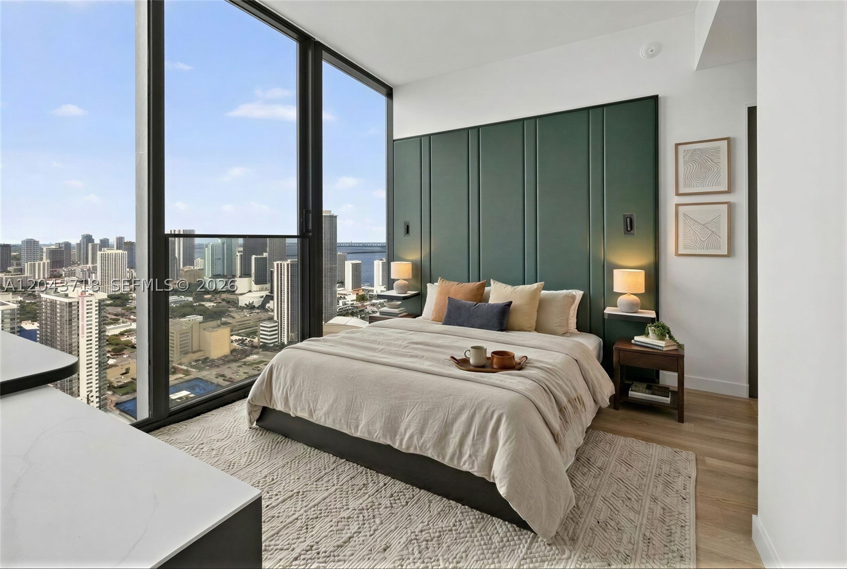 20 NE 11th #4701 Miami, FL 33132